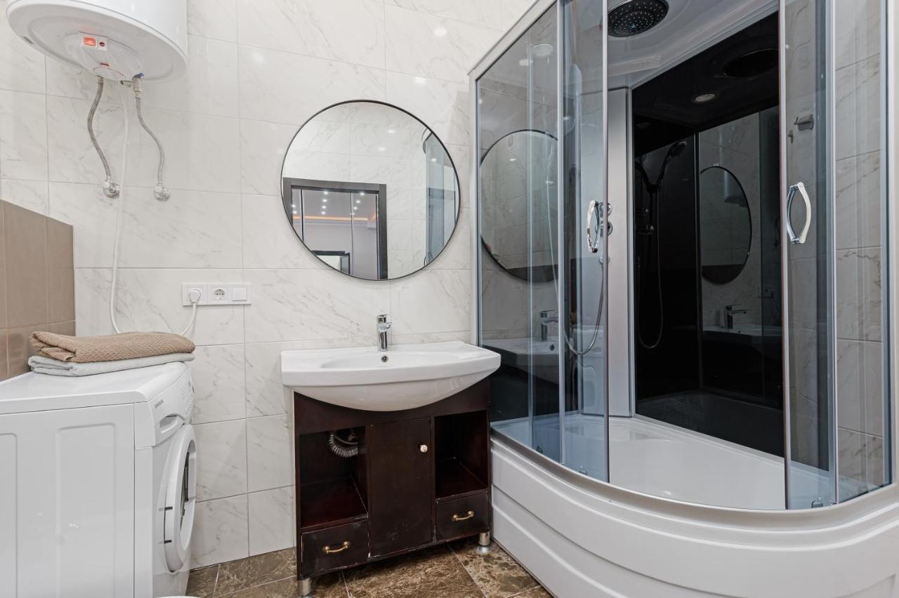 Arcadia Palace 2-Bedrooms Apartment With Terrace Odessa Ngoại thất bức ảnh